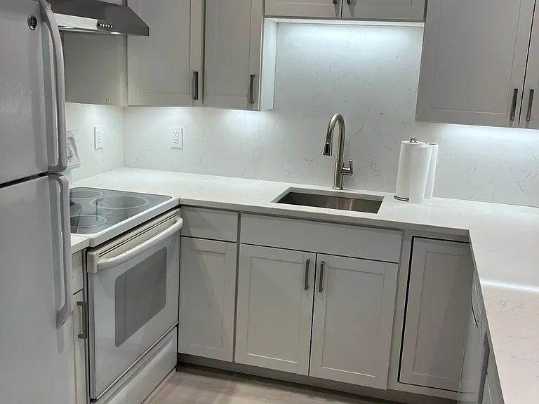 1465 E Putnam Ave #229 — Photo 4