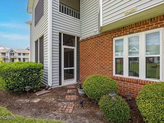 4th image of 4154 Breezewood Drive Apt 103