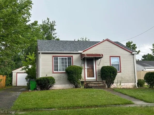 132 Best St, Bedford, OH 44146