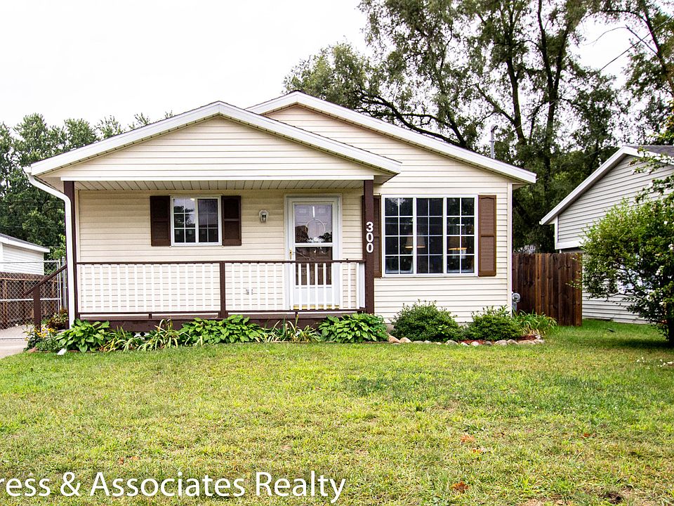 1st image of 300 58th St SE