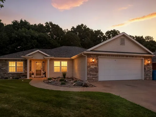 1807 McDermid Ave, Angola, IN 46703