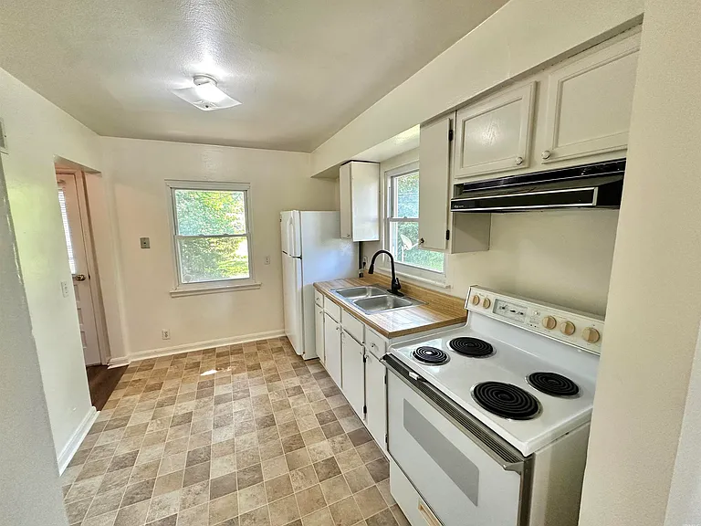 1901 Conlin Ave #A — Photo 6