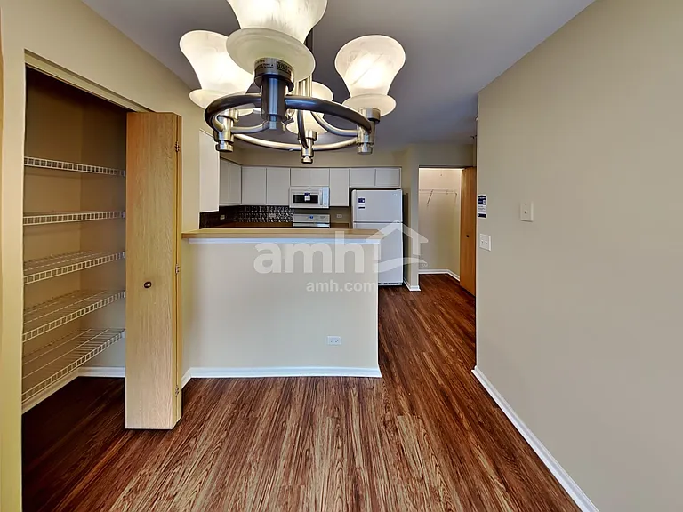 2440 Frost Dr — Photo 9
