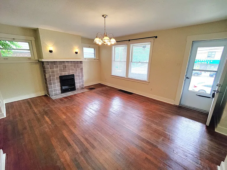 1237 Brookline Blvd — Photo 4