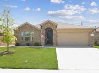 1865 Alamandine Ave, Crossroads, TX 76227