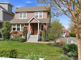 132 Broadway, Keyport, NJ 07735