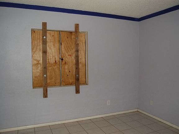 5th image of 3632 N 61st Dr