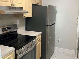 7125 NW 186th St APT B408, Hialeah, FL 33015