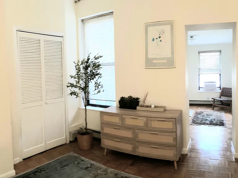 12 Mercer St #1 — Photo 4