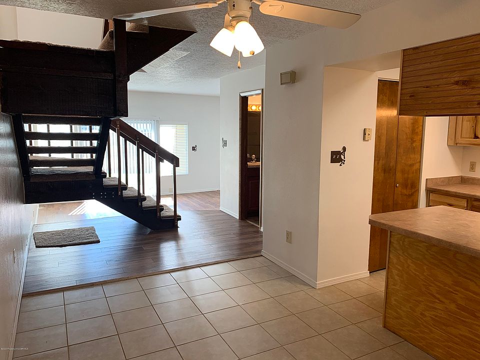 1st image of 1044 E Navajo St