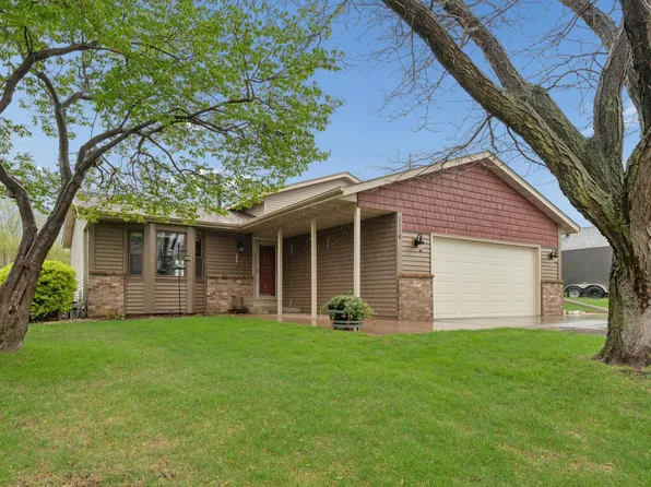 2118 Hale Ave N, Oakdale, MN 55128