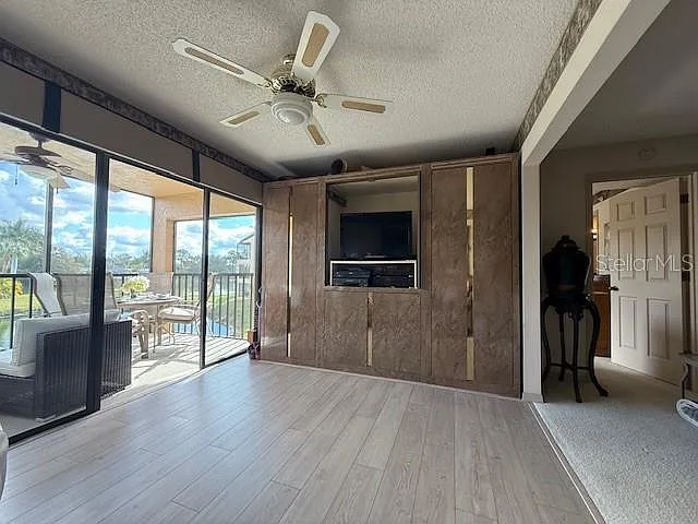 5525 Ashton Lake Dr #5525 — Photo 12