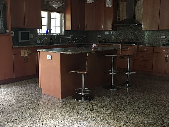 3rd image of 23624 N Garden Ln