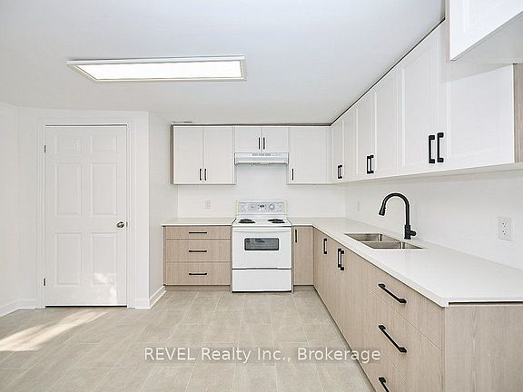4th image of 245 Stanton St