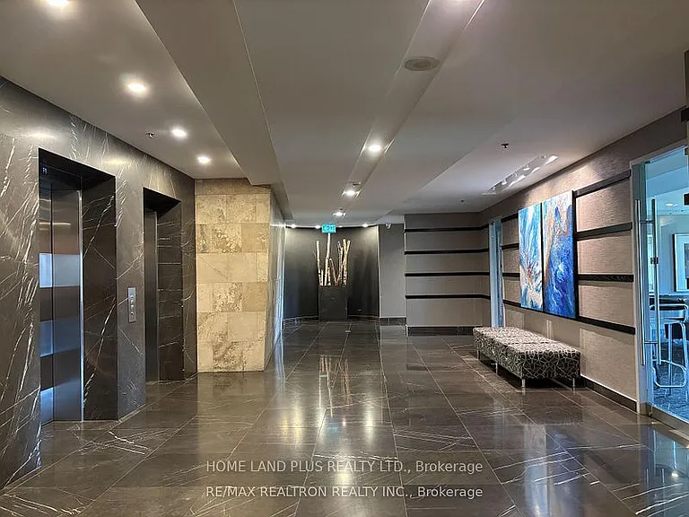 8 Park Rd #3011 — Photo 4