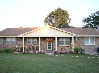106 Hampshire Rd, Cantonment, FL 32533