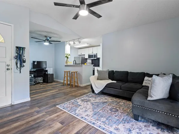 95-510 Wikao St APT B206, Mililani, HI 96789