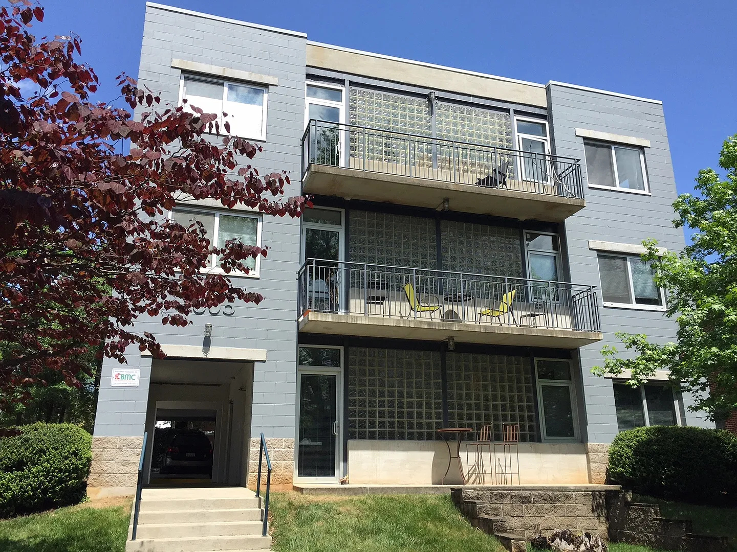 1605 Gordon Avenue — Photo 2