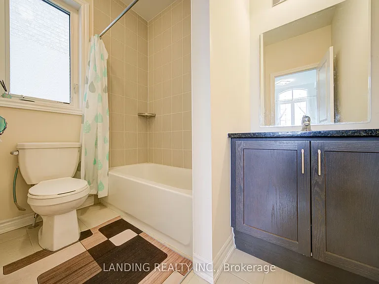 2084 Duberry Dr — Photo 32