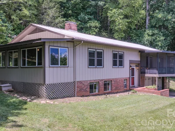 35 Coweeta Ridge Rd, Otto, NC 28763