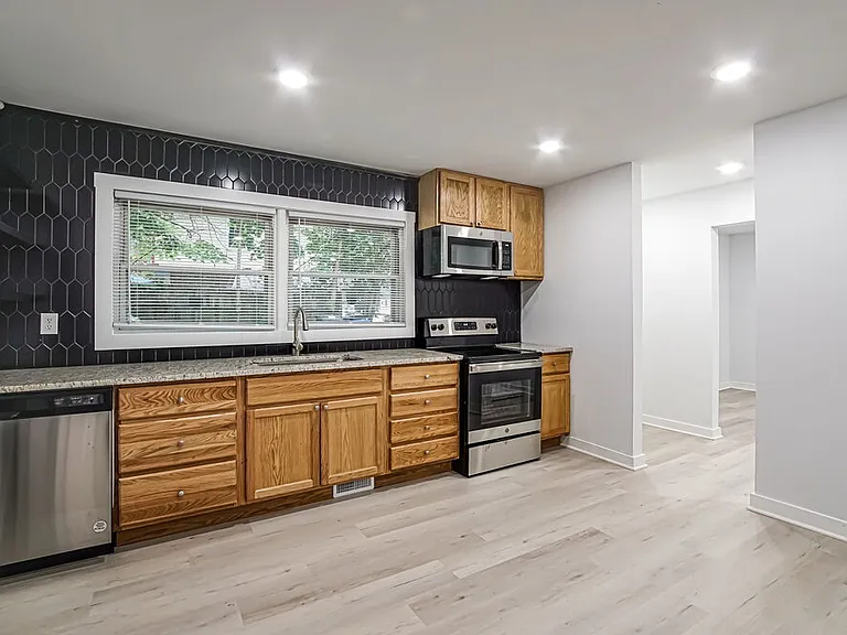 3213 Burntwood Cir — Photo 7
