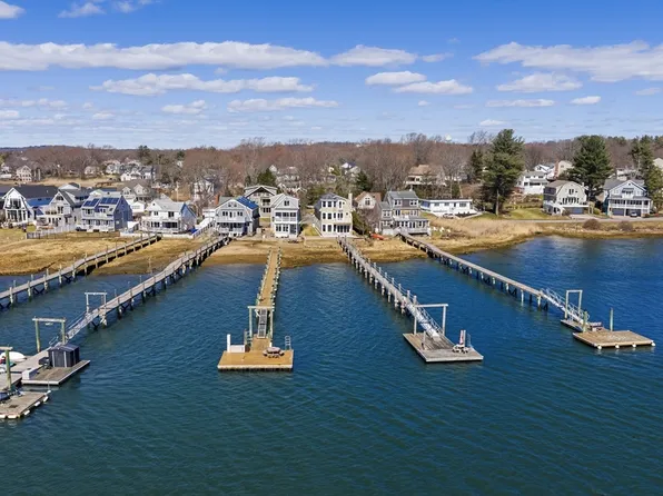 4 Fosters Point, Beverly, MA 01915