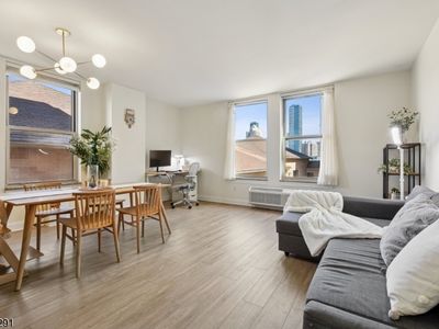 10 Regent St #607, Jersey City, NJ, 07302