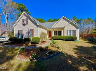 20 Willowsden Ct, Youngsville, NC 27596