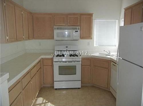 4th image of 1830 N Buffalo Dr Unit 2075