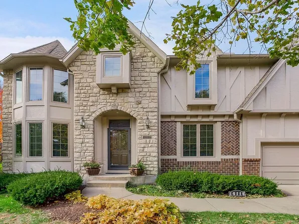 14114 Woodward St, Overland Park, KS 66223