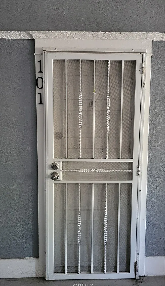 1 bed, 700 sqft, $1,800 — Photo 2