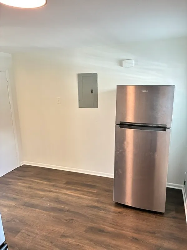 1 bed, 1.0 bath, 700 sqft, $1,195 — Photo 4