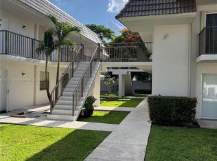 6961 SW 129th Ave APT 8, Miami, FL 33183
