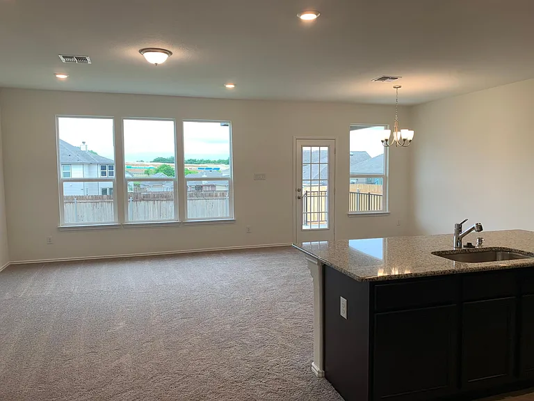 1216 Long Creek Ln — Photo 5