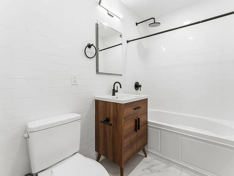 76 Carroll St #2 — Photo 10