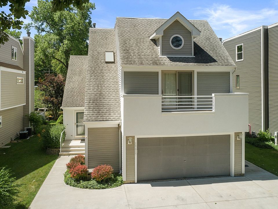 1st image of 19415 W Forest Ln