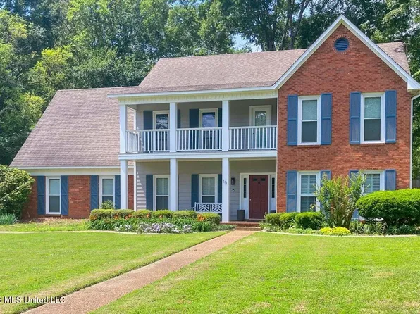 15 S Crownpointe Dr, Jackson, MS 39211