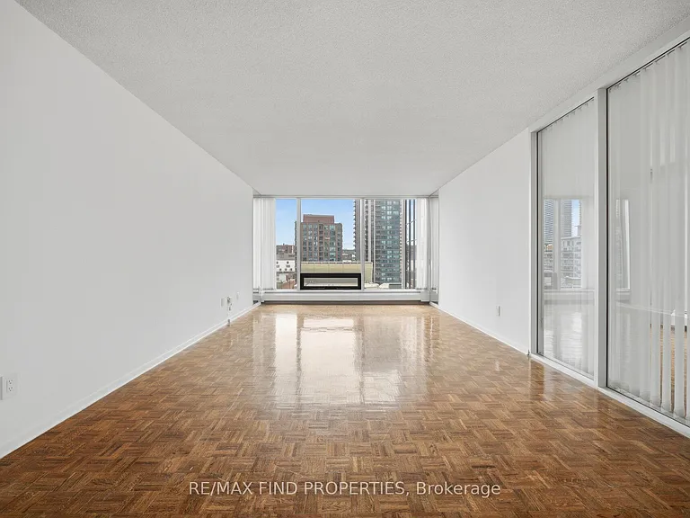 30 Wellington St E #901 — Photo 22