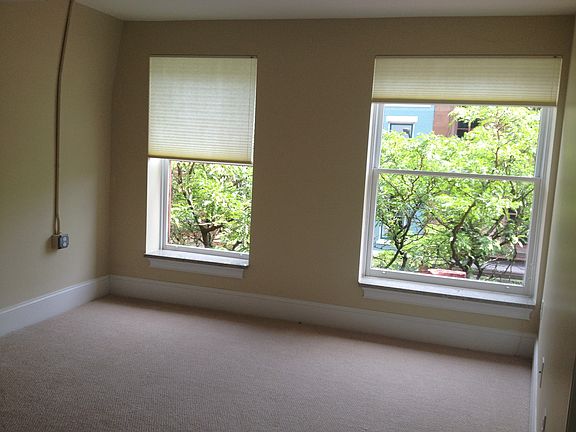 Dauchy Troy, NY Bedroom