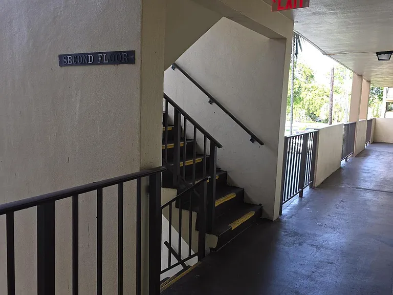 3905 N Nob Hill Rd #206 — Photo 47