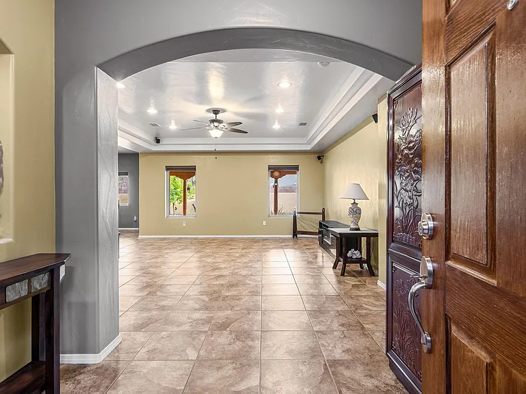 2711 Firewheel Ave SW — Photo 3