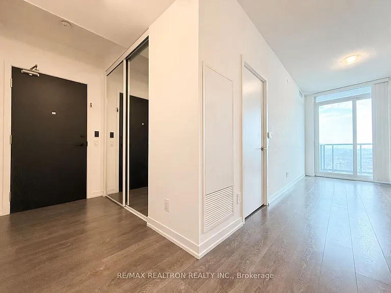 125 Redpath Ave #3212 — Photo 3