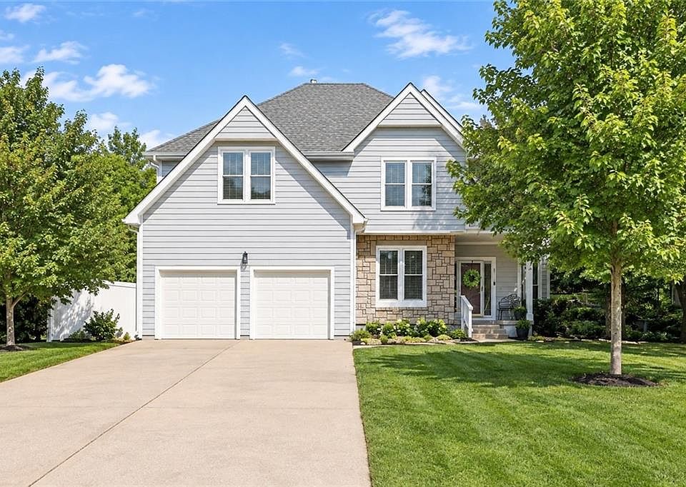 1st image of 6913 Red Oak Dr