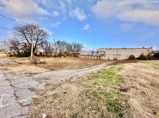 1423 Bates St, Batesville, AR 72501