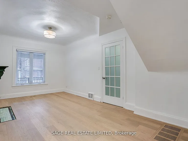 345 Markham St #MAIN — Photo 9