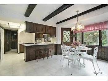 4th image of 1345 Carol Ln