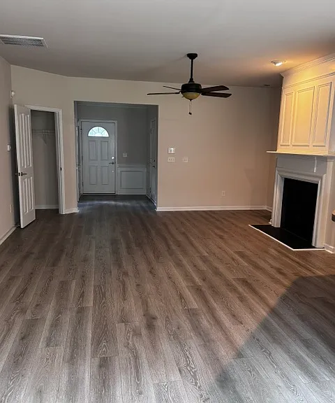 519 Perrault Dr — Photo 6