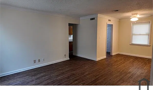 3 bed, 1149 sqft, $1,400 — Photo 3