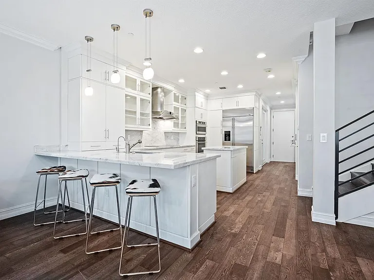 95 Isle Of Venice Dr — Photo 13