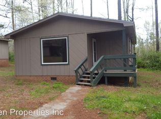 2 Village Terrace Dr, Rockingham, NC 28379